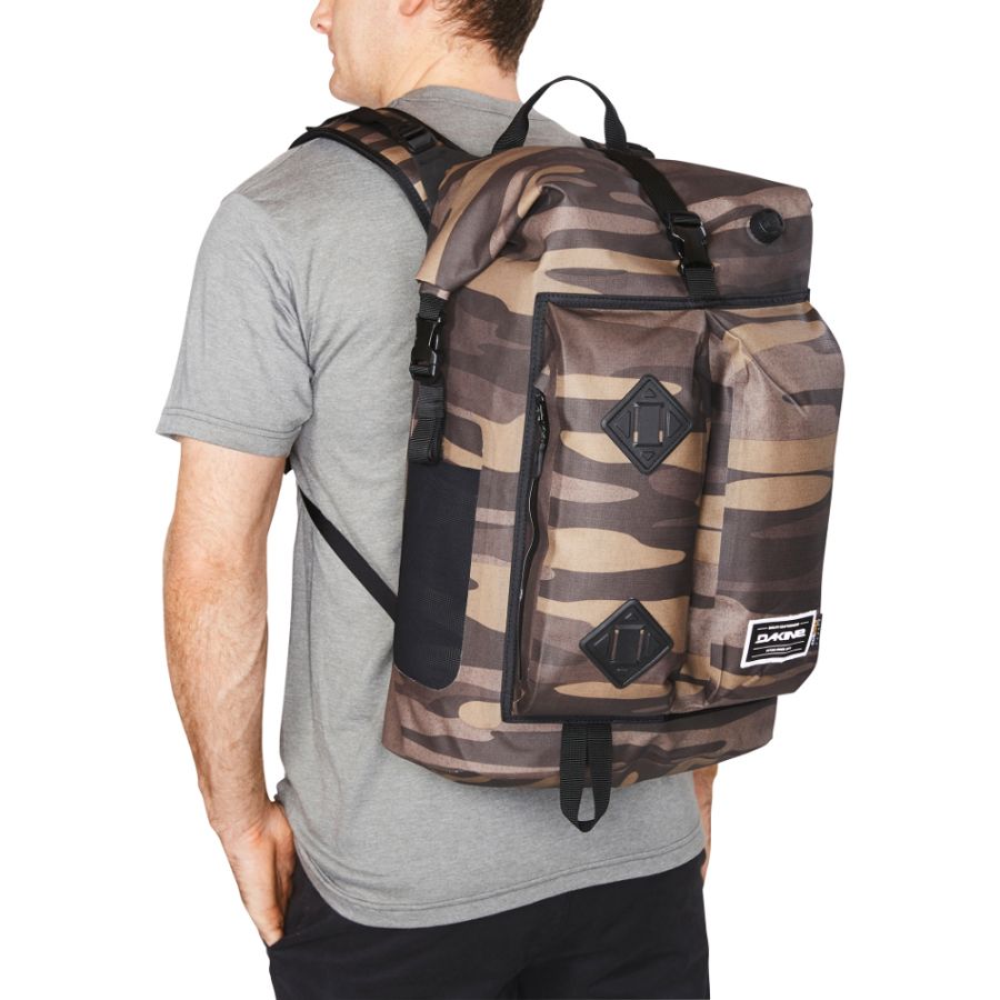 Dakine cyclone ii dry pack Clearance